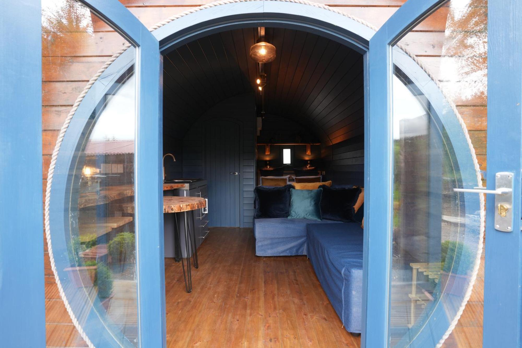 Kingswood Lodges ฟอร์ตวิลเลียม ภายนอก รูปภาพ
